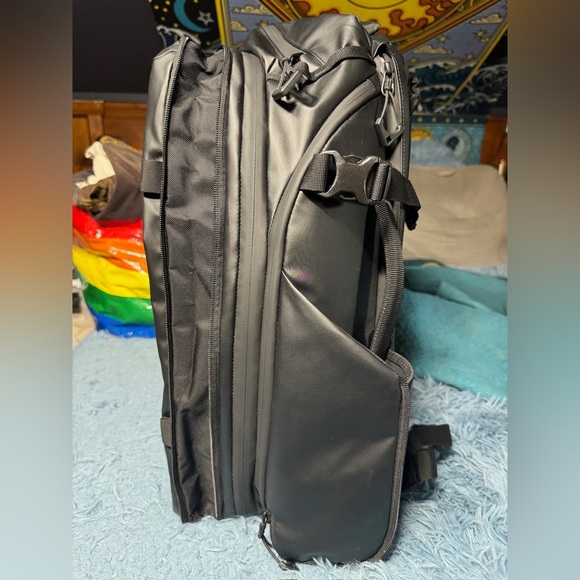 Wandrd 35L transit backpack - Picture 5 of 16